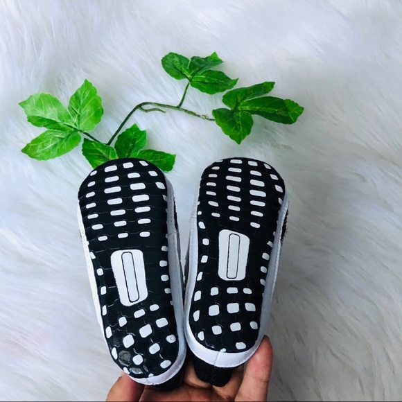 Adidas  UltraCrib training baby shoes 3 - Picture 4 of 5